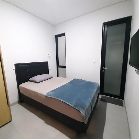 Hotel Oyo Life 92770 Cozy Puri 22 Yakarta Exterior foto